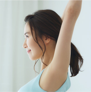 女性が体操をしているイメージ画像